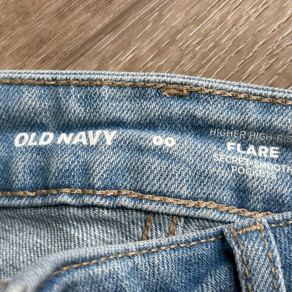Women's Old Navy Super High Waisted Crop Flare Jeans size 00 NEW - Picture 4 of 5